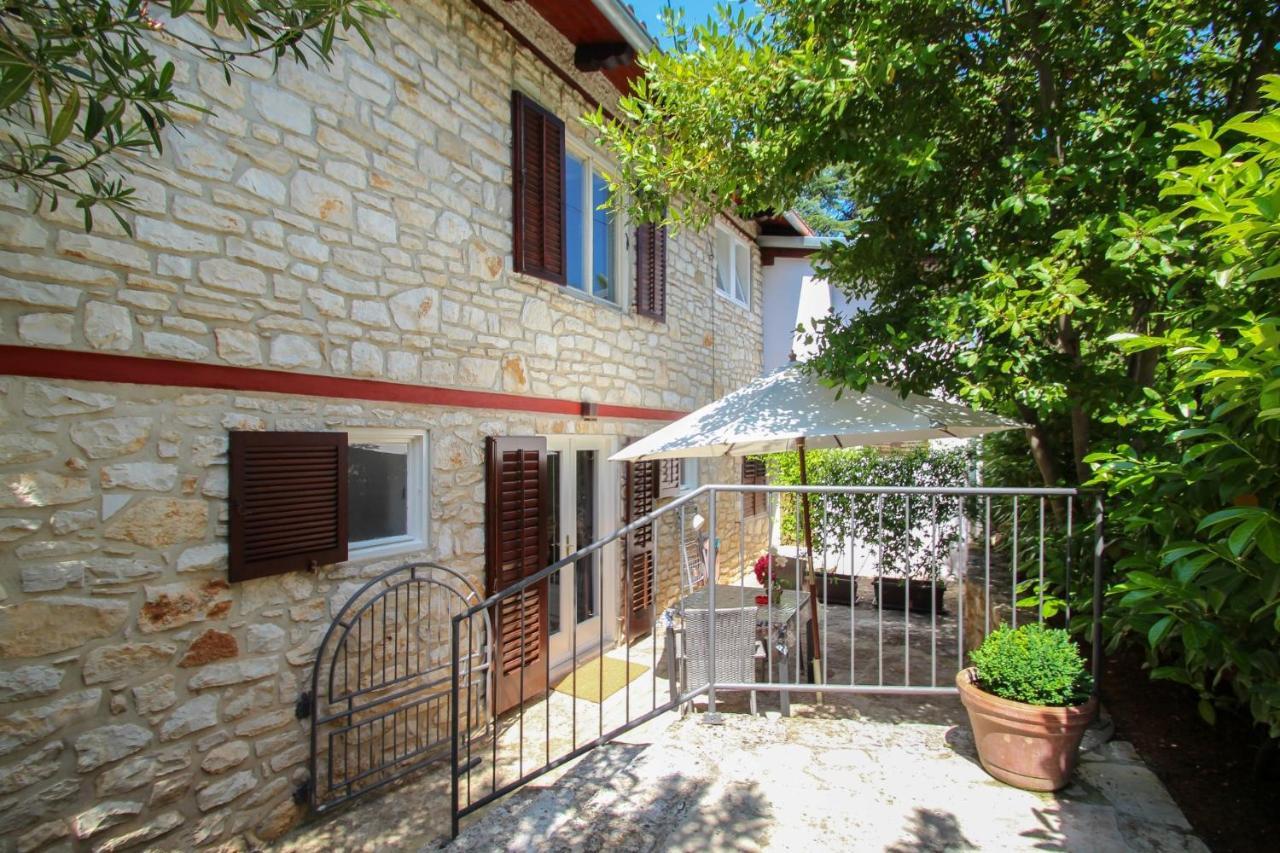 Carla Guest House Novigrad Istria Exterior foto